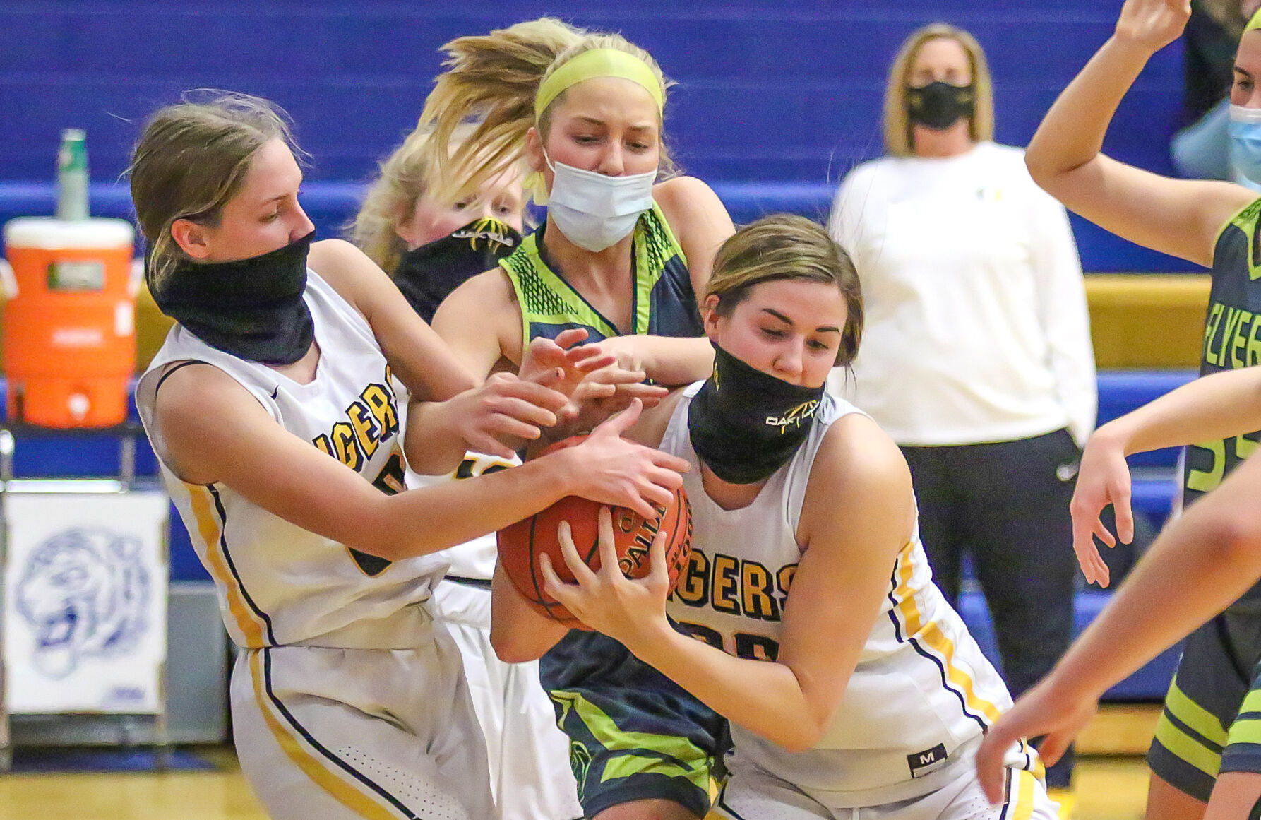 Lindbergh vs. Oakville girls basketball